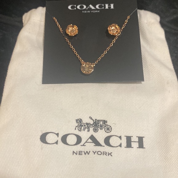 COACH - Necklace & earrings - Picture 3 of 7